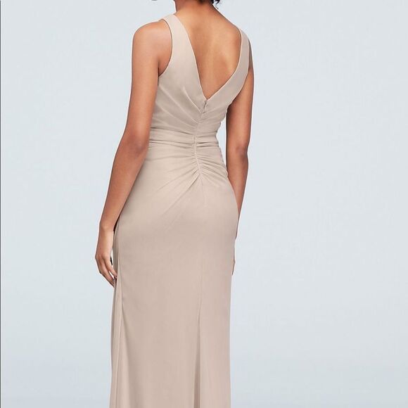 David's Bridal F19946 Petal Bridesmaid Dress - 14 - Picture 3 of 16